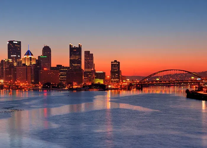 pittsburgh skyline at night